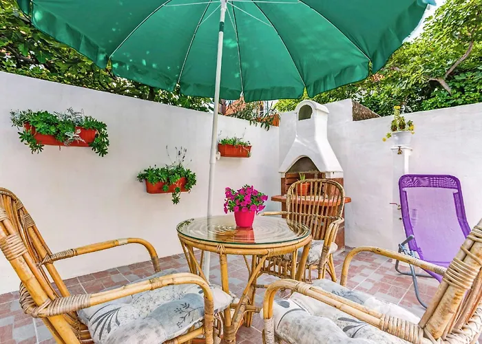 Tragos In - Mittel-dalmatien Gasthof 3*