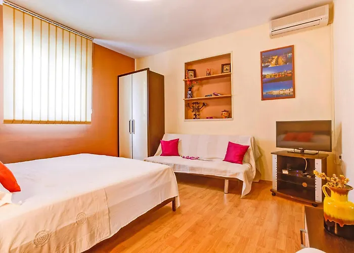 Tragos In - Mittel-dalmatien 3*