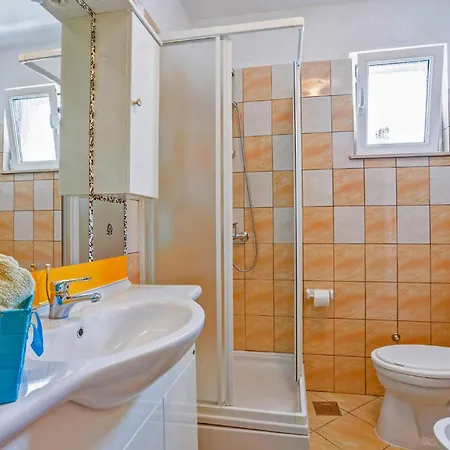 Tragos In - Mittel-dalmatien Гостевой дом 3*